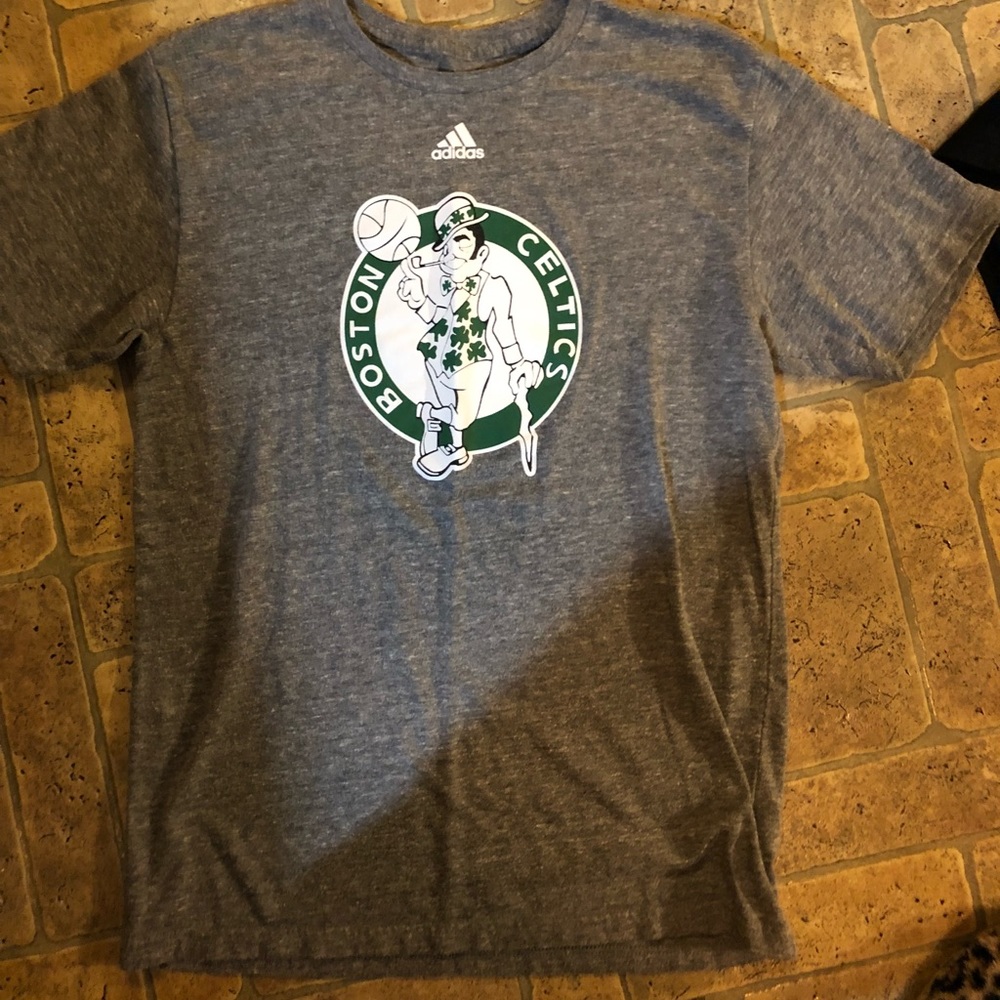 Men’s Boston Celtics shirt